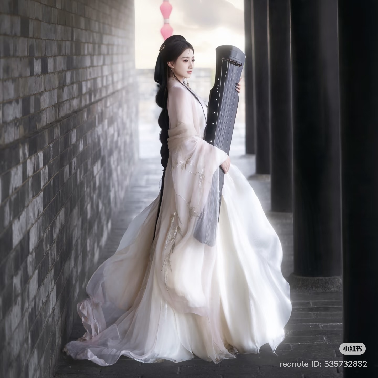 THANH TI Ý